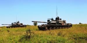 Ministrul Apărării: Industria militară este la pământ. Ne bazăm pe stocurile de armament în cazul unui conflict