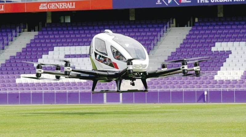 O dronă care poate transporta doi oameni, „nici elicopter, nici avion”, a fost prezentată la Viena