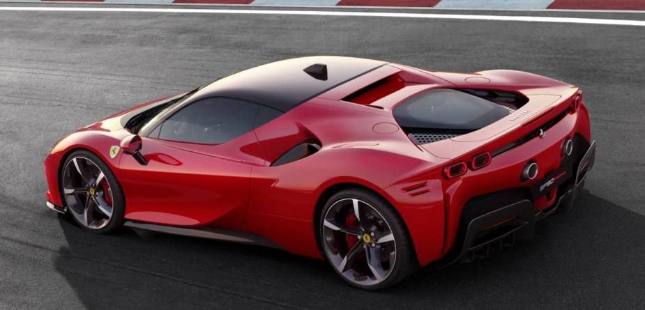 VIDEO Ferrari tocmai a prezentat ceea ce numește „cea mai puternică mașină de stradă a «căluțului cabrat»”