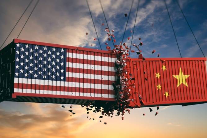 Războiul comercial China – SUA: Asiaticii impun noi tarife vamale. Efecte și în România