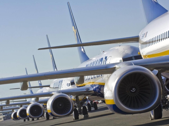 Problemele Boeing 737 MAX dau bătăi de cap operatorilor aerieni. Ryanair anunță închiderea unor baze