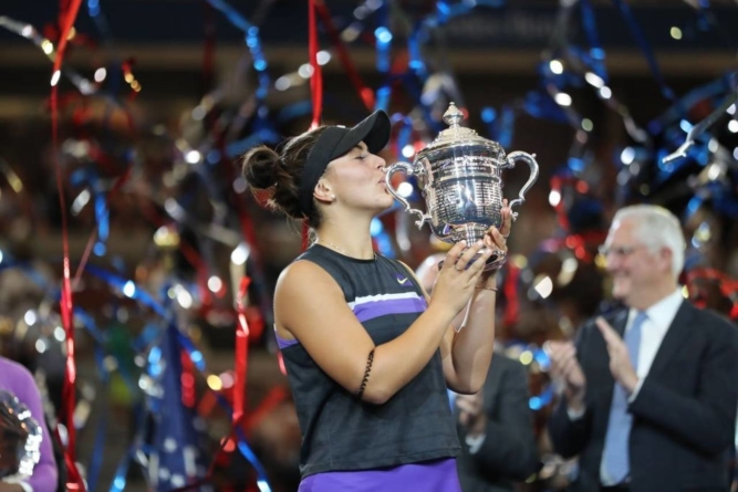 Bianca Andreescu o zdrobește pe Serena Williams și cucerește trofeul US Open