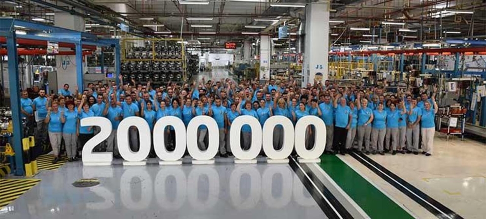 Două milioane de motoare Renault TCe produse în România
