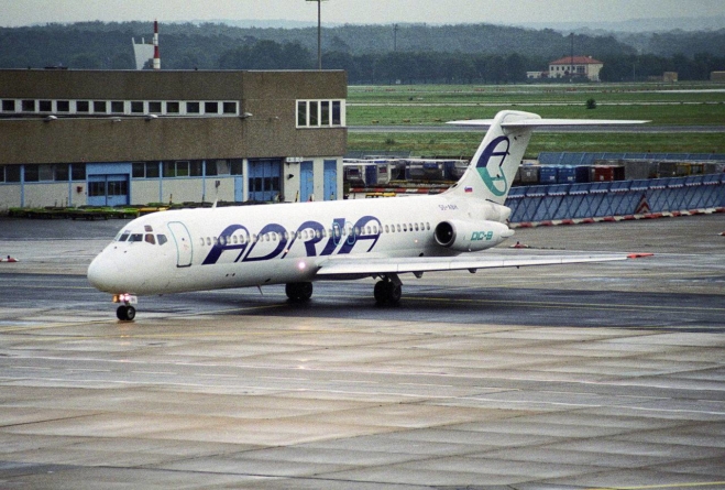 Avioanele Adria nu mai au autorizaţia de a zbura. Compania a solicitat intrarea în faliment