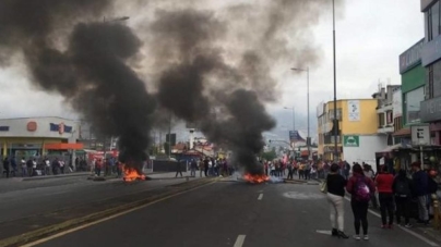 Țară în stare de urgență din cauza protestelor cauzate de dublarea prețului carburanților