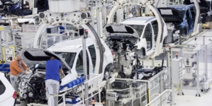 Uzina care va produce vehiculele Trinity ale Volkswagen costă 2 mld. euro