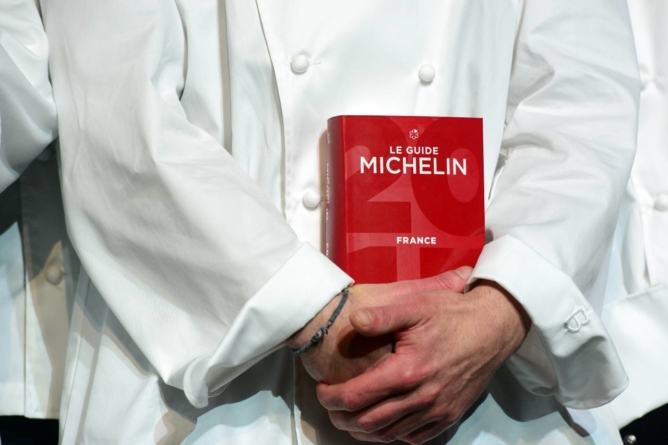 Celebrul ghid Michelin chemat în instanță. Un maestru bucătar acuză declasarea arbitrară a restaurantului său