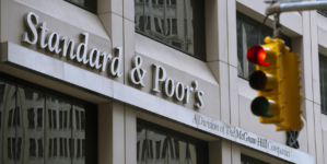 Standard & Poor’s (S&P) a înrăutăţit perspectiva ratingului României de la stabilă la negativă