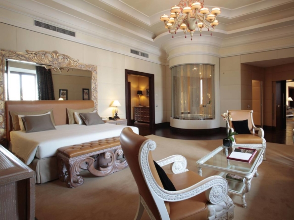 Hotelurile de lux din Italia, tot mai căutate de investitori. Tranzacțiile tind spre 3 mld. euro