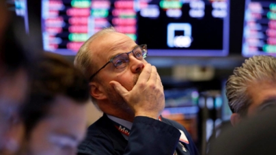 Bursele reacționează: Wall Street a avut cea mai neagră zi de după 1987, iar în Asia toată lumea vinde