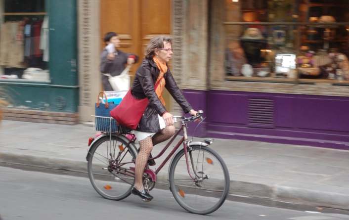În încercarea de a stăvili aglomerația din transportul în comun, Italia oferă 500 de euro cumpărătorilor de biciclete