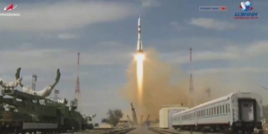 Modulul Soyuz a fost lansat astăzi spre Staţia Spaţială Internaţională cu echipaj uman la bord
