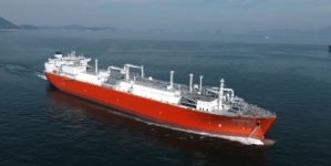 Iranul permite selectiv navelor să tranziteze strâmtoarea Ormuz