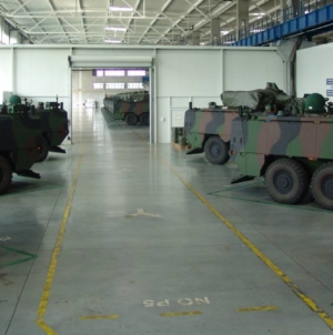 Guvernul anunță din nou asamblarea a 227 blindate Piranha V în România