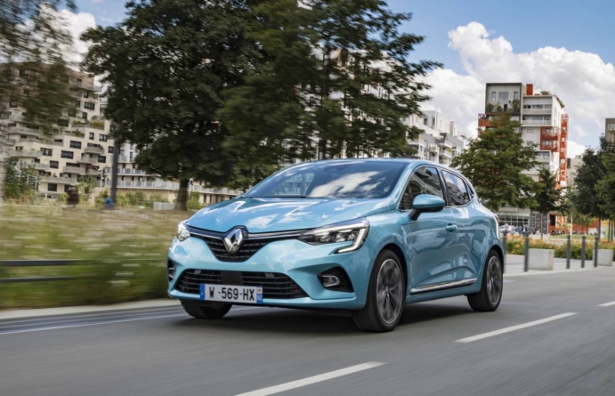 Renault pune în vânzare un vehicul pentru românii nemulțumiți de performanțele noului Sandero