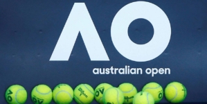 Simona Halep, Sorana Cîrstea și Irina Begu, calificate în turul 2 la Australian Open