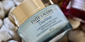 Estée Lauder, gata să plătească 1 mld. USD pentru a controla Deciem Beauty Group