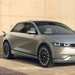 Hyundai Ioniq 5 a cucerit trofeul „World Car of the Year 2022”