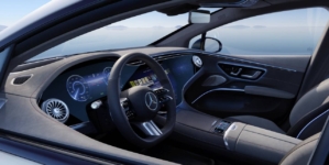 Mercedes-Benz va prioritiza vânzările de maşini scumpe şi electrice