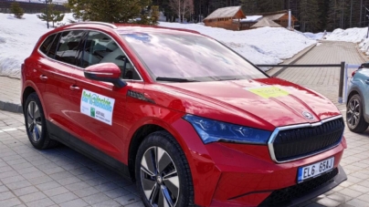 Skoda lansează o versiune mai accesibilă a Enyaq iV
