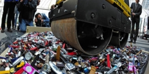 Ceasuri contrafăcute de 7,8 milioane de euro, descoperite în portul Constanța