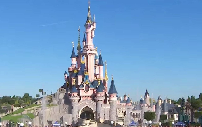 Disneyland Paris s-a redeschis după opt luni de închidere