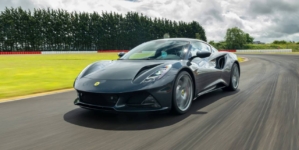 Lotus a prezentat Emira, model care va rivaliza cu Porsche 718 și Alpine A110