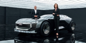 Audi a prezentat SkySphere, un concept care se transformă din GT în roadster