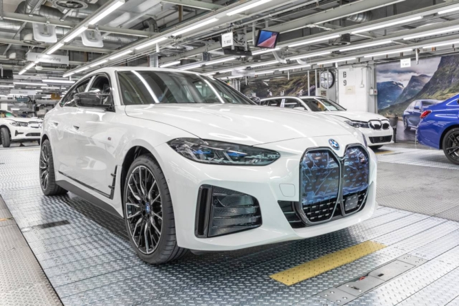 Vânzările BMW au atins un nou record în 2021
