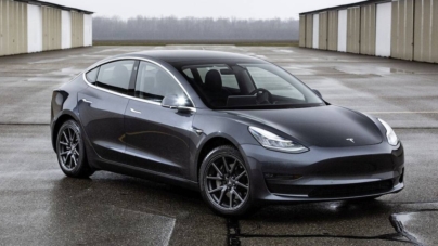Tesla Model 3, cel mai bine vândut vehicul în septembrie în Europa