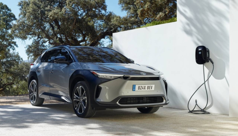 Premieră mondială: Toyota a prezentat primul vehicul din familia „beyond Zero” (bZ)