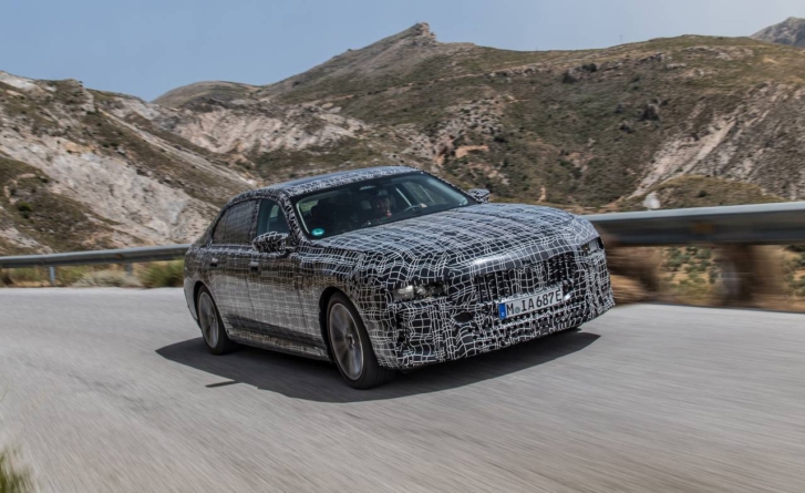 Varianta electrică a BMW Seria 7: Viitorul i7 testat de bavarezi în condiții extreme