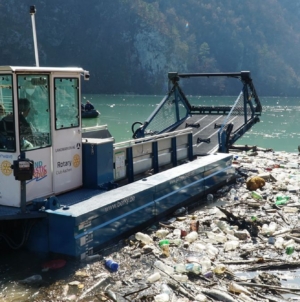 Audi curăță Dunărea în România