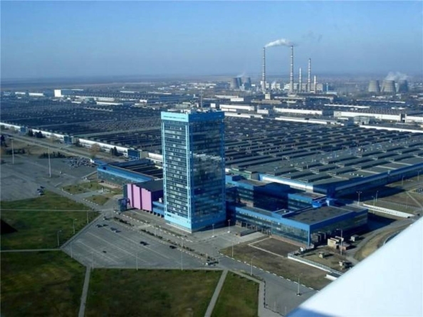 Forțat de presiunile internaționale, Renault suspendă activitățile din Rusia