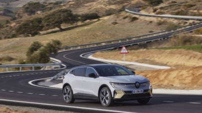 TEST Renault Megane E-Tech Electric: Google Drive