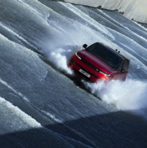 Land Rover a prezentat a treia generație Range Rover Sport – VIDEO