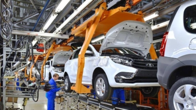 Industria auto rusă, cea mai mică producție de după destrămarea URSS