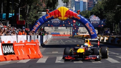 Românii, invitați de Max Verstappen la Red Bull Racing Show de la București