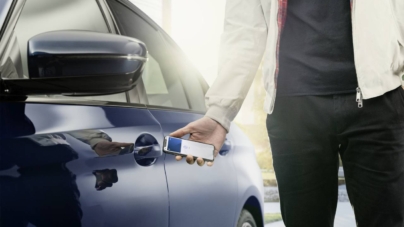 Șoferii BMW pot trimite de la distanță cheia digitală a mașinii rudelor sau prietenilor