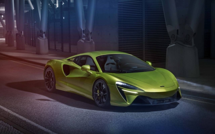 McLaren a vândut mașini de Formula 1 pentru a investi în modelul Artura