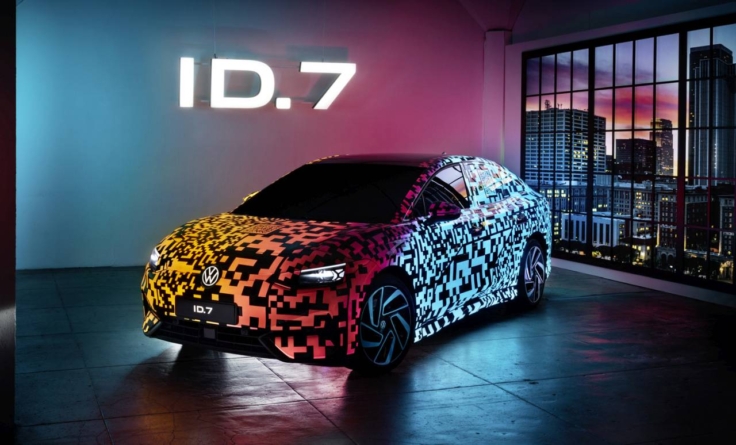 Volkswagen ID.7, prezentat sub camuflaj înaintea CES 2023