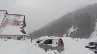 Turiștii surprinși de avalanșă la cabana Capra au folosit un drum închis circulației