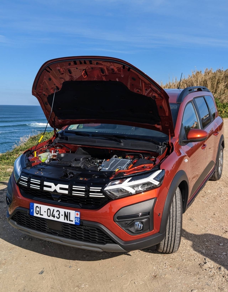 Dacia Jogger Hybrid 140 - (c) LifeNews.ro