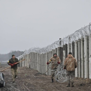 Frontierele UE ar putea fi înconjurate de garduri. Opt state cer măsuri suplimentare de protecție