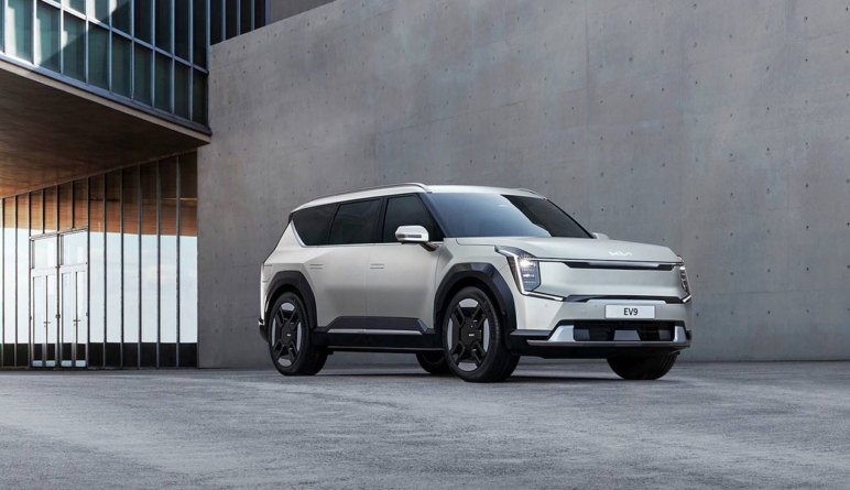 SUV-ul electric KIA EV9 debutează la finalul lunii martie
