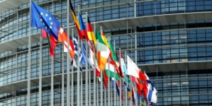 Uninea Europeană a decis deschiderea negocierilor de aderare cu Ucraina și Republica Moldova