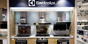 Chinezii de la Midea ar putea prelua Electrolux, companie prezentă și în România