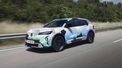 Electricul Renault Scenic va fi prezentat la expoziția auto de la Munchen