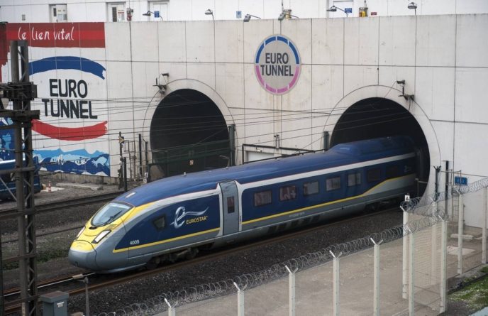 Trenurile Eurostar, blocate de inundarea tunelului londonez de sub Tamisa