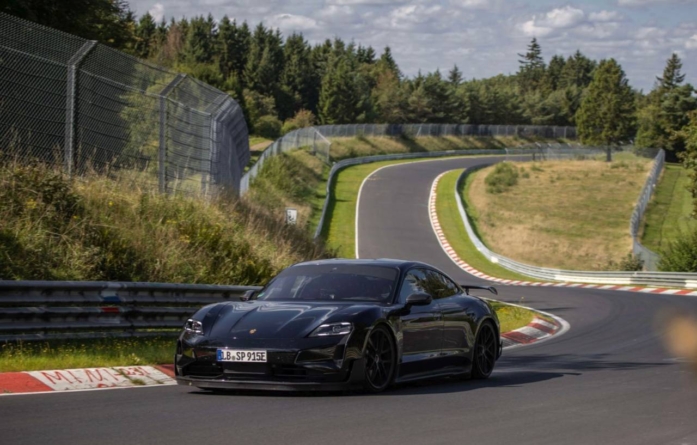 Performanțele viitorului Porsche Taycan Facelift, anunțate de rezultatele unui tur pe Nürburgring
